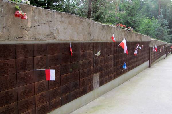 Кладбищенская экспансия