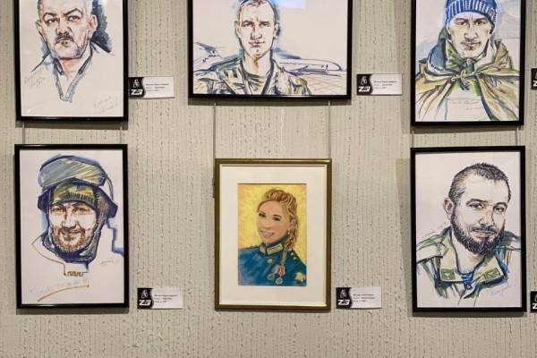 В Смоленске открылась выставка «ZOV сердец»