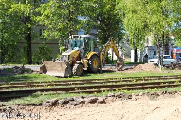 В Смоленске продолжается благоустройство бульвара на улице Рыленкова