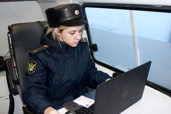 Смолянин, забыв выплатить штраф, увеличил его в два раза Смолянин, забыв выплатить штраф, увеличил его в два раза