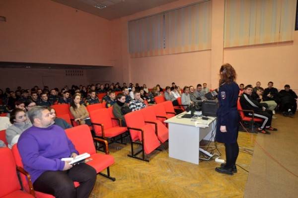 Смоленской молодёжи рассказали о вреде наркотиков