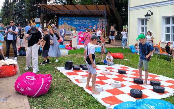 Третий фестиваль уличной еды «Street Food Russia» состоялся в Смоленске при содействии атомщиков