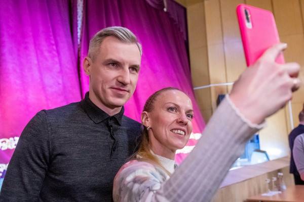 Василий Анохин провёл открытую встречу с жителями Смоленского района