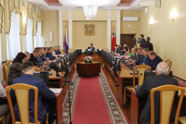 Глава города Смоленска Александр Новиков провёл еженедельную планёрку