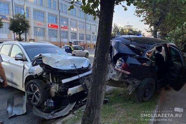 В самом сердце Смоленска случилось серьёзное столкновение