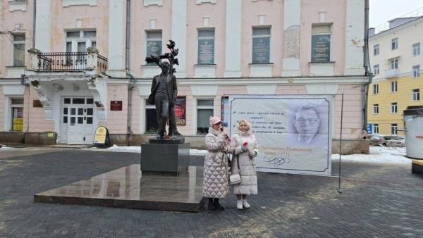 Библиотеки Смоленска организовали литературный праздник, посвященный 125-летию Михаила Исаковского Библиотеки Смоленска организовали литературный праздник, посвященный 125-летию Михаила Исаковского