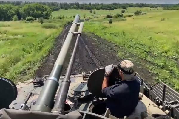 Бойцы рембата группировки войск «Запад» ведут непрерывные работы по восстановлению военной техники