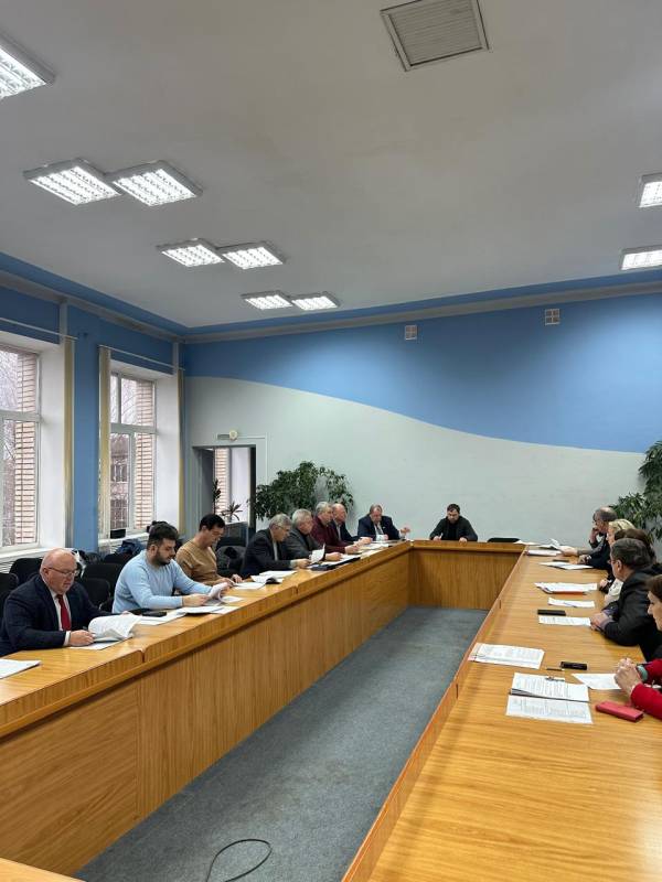 Заседание Рославльской Думы обсудило ключевые вопросы развития округа