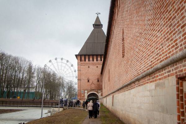 Завершение противоаварийных работ на Смоленской крепостной стене