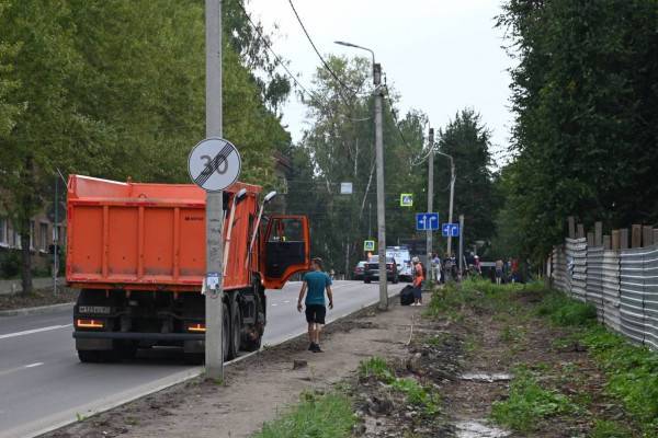 Смоляне вышли на ликвидацию последствий сильных ливней