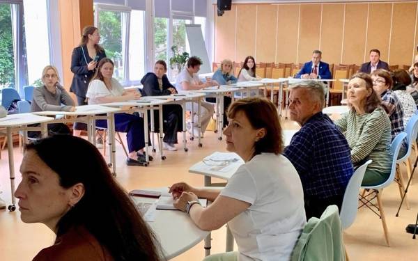 Круглый стол и конкурс семейных историй в городской библиотеке