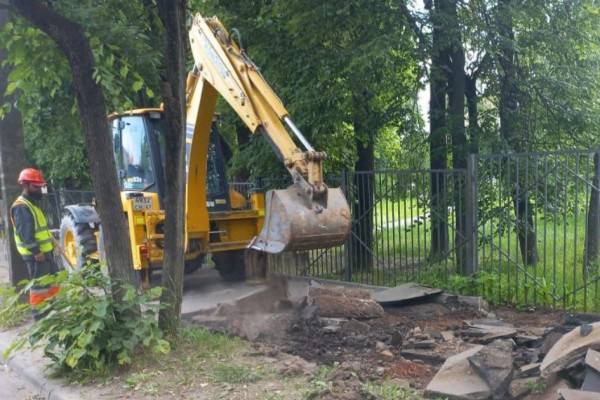 В Смоленске приступили к ремонту улицы Черняховского