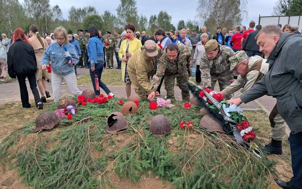 День памяти: перезахоронение советских воинов в Малых Кириллах