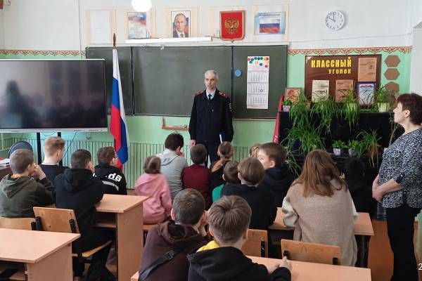 Школьники города Ярцево посетили Смоленскую транспортную полицию