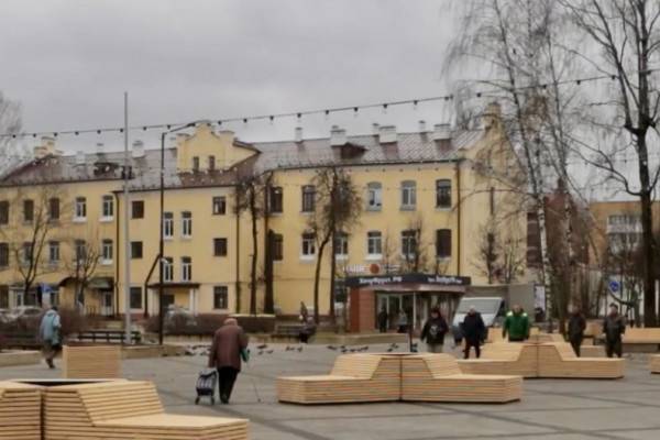 Облагораживание территории возле кинотеатра 'Современник'