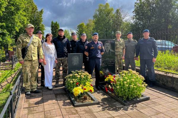 В Смоленске почтили память Героя России Алексея Буханова