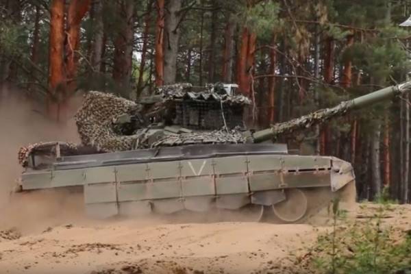 Экипажи танков Воздушно-десантных войск разгромили командный пункт ВСУ на правом берегу Днепра