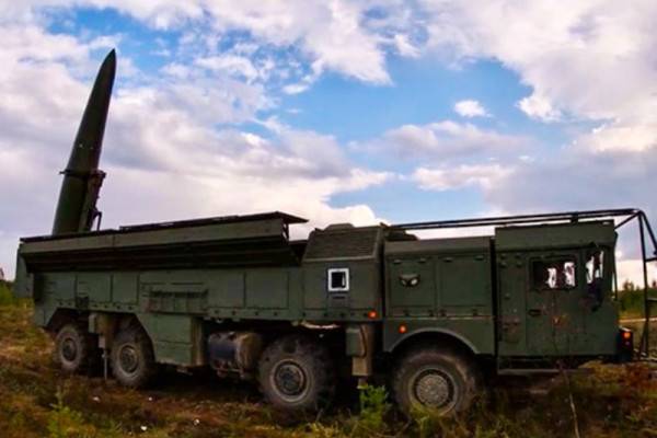 Расчёты ракетных комплексов «Искандер-М» нанесли групповой ракетный удар по стоянке самолётов ВСУ