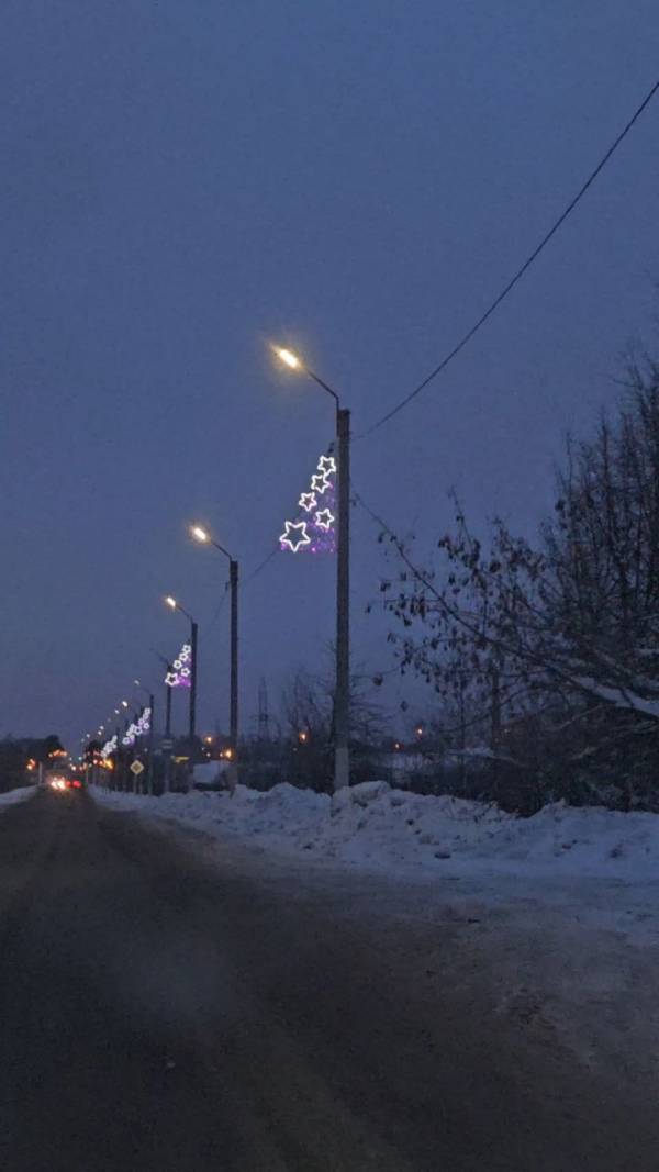 Праздничный облик улиц Рославля благодаря новой иллюминации