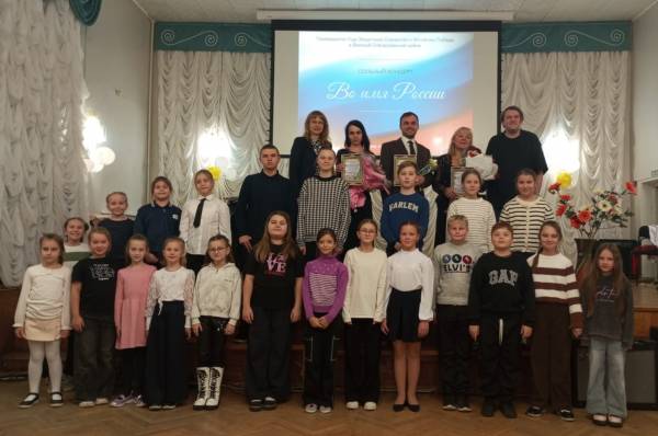 Музыкальный вечер в честь памяти героев: концерт Анастасии Паламаржи в Рославле