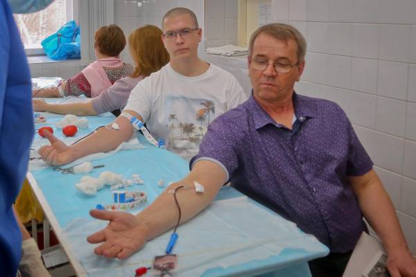 Смоленская АЭС: жители Десногорска в рамках донорской акции сдали около 50 литров крови 