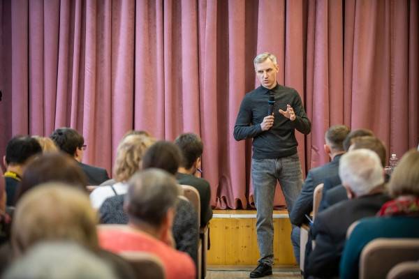 Губернатор Смоленской области подвёл итоги встречи с жителями Кардымовского района