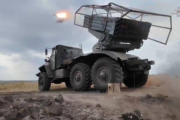 Кадры боевой работы российских «Градов» в зоне СВО