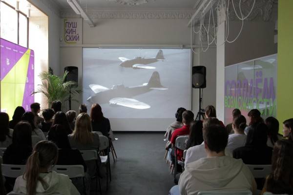 Фестиваль 'Дорогами памяти и славы' в Смоленске: просмотр фильмов о нацистской оккупации Фестиваль 'Дорогами памяти и славы' в Смоленске: просмотр фильмов о нацистской оккупации