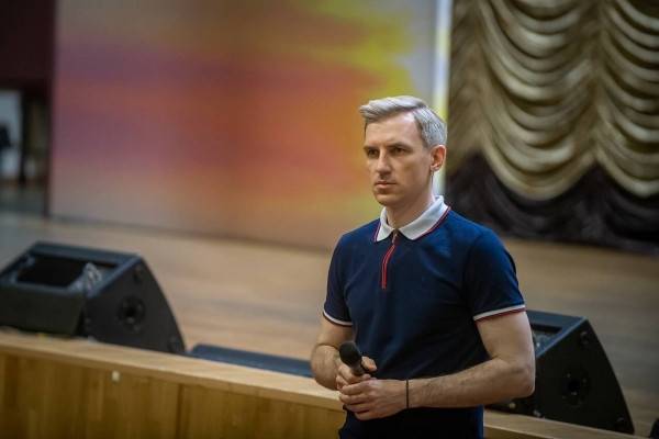 Василий Анохин провёл встречу с населением Гагаринского района