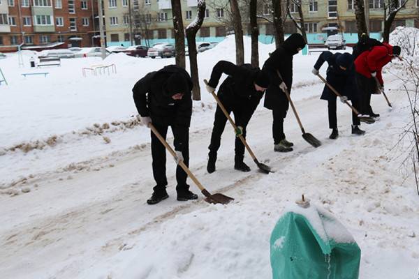 В рамках проекта «Чистая страна» в Смоленске прошёл очередной субботник