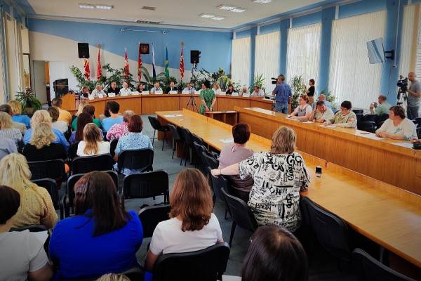 Производство изотопов медицинского назначения на Смоленской АЭС находит поддержку в обществе